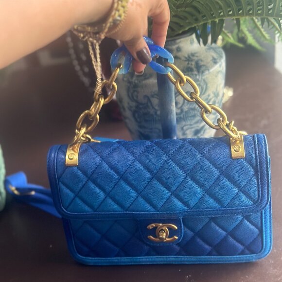 Chanel Blue Caviar leather crossbody bag - Picture 1 of 7
